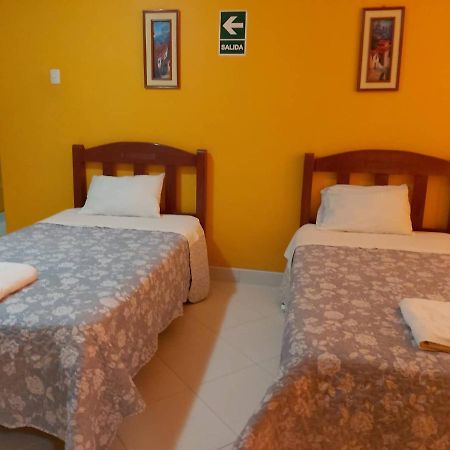 Hotel Y Restaurante Roma อิกา ภายนอก รูปภาพ