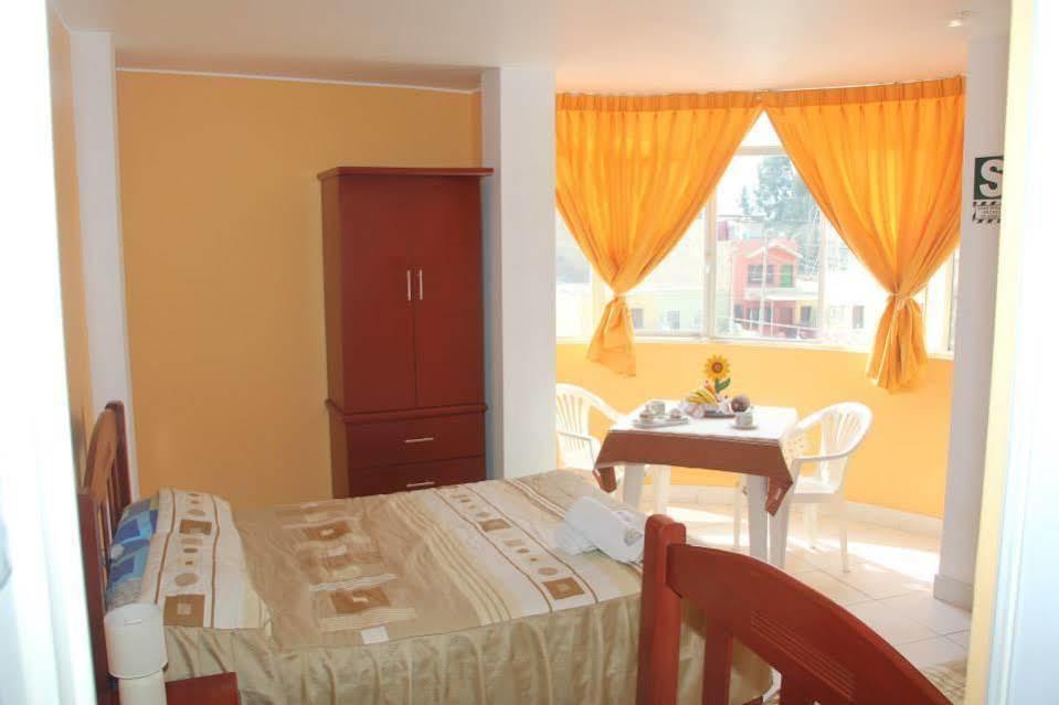 Hotel Y Restaurante Roma อิกา ภายนอก รูปภาพ